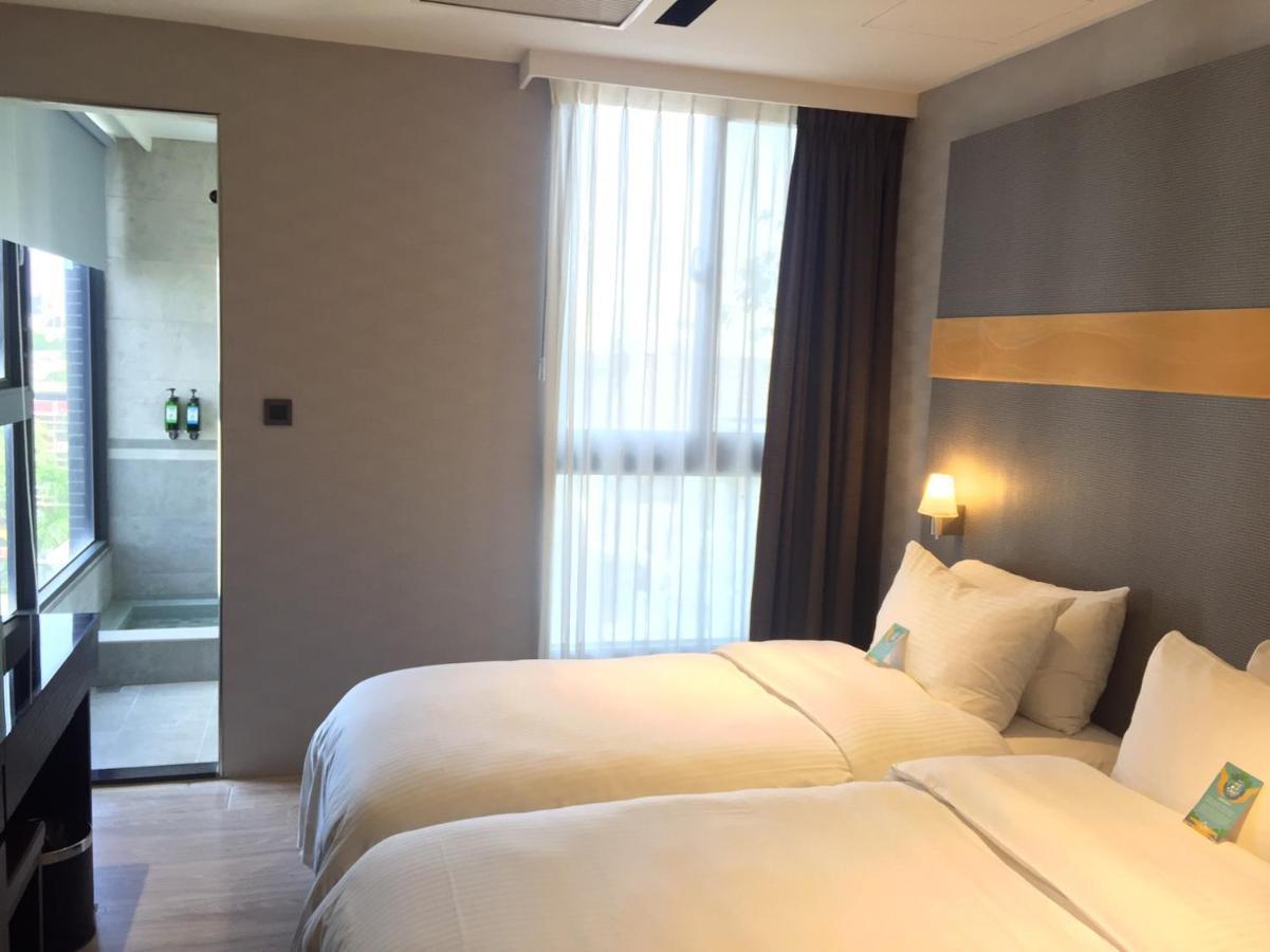 Fengjia Hotel Bell Đài Trung Ngoại thất bức ảnh