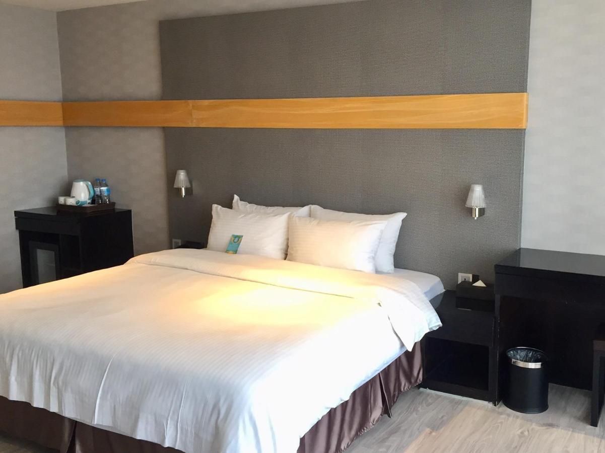 Fengjia Hotel Bell Đài Trung Ngoại thất bức ảnh