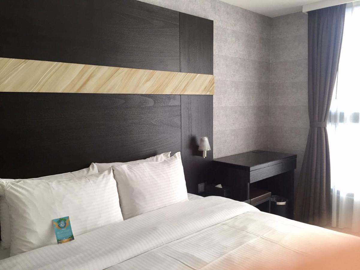 Fengjia Hotel Bell Đài Trung Ngoại thất bức ảnh