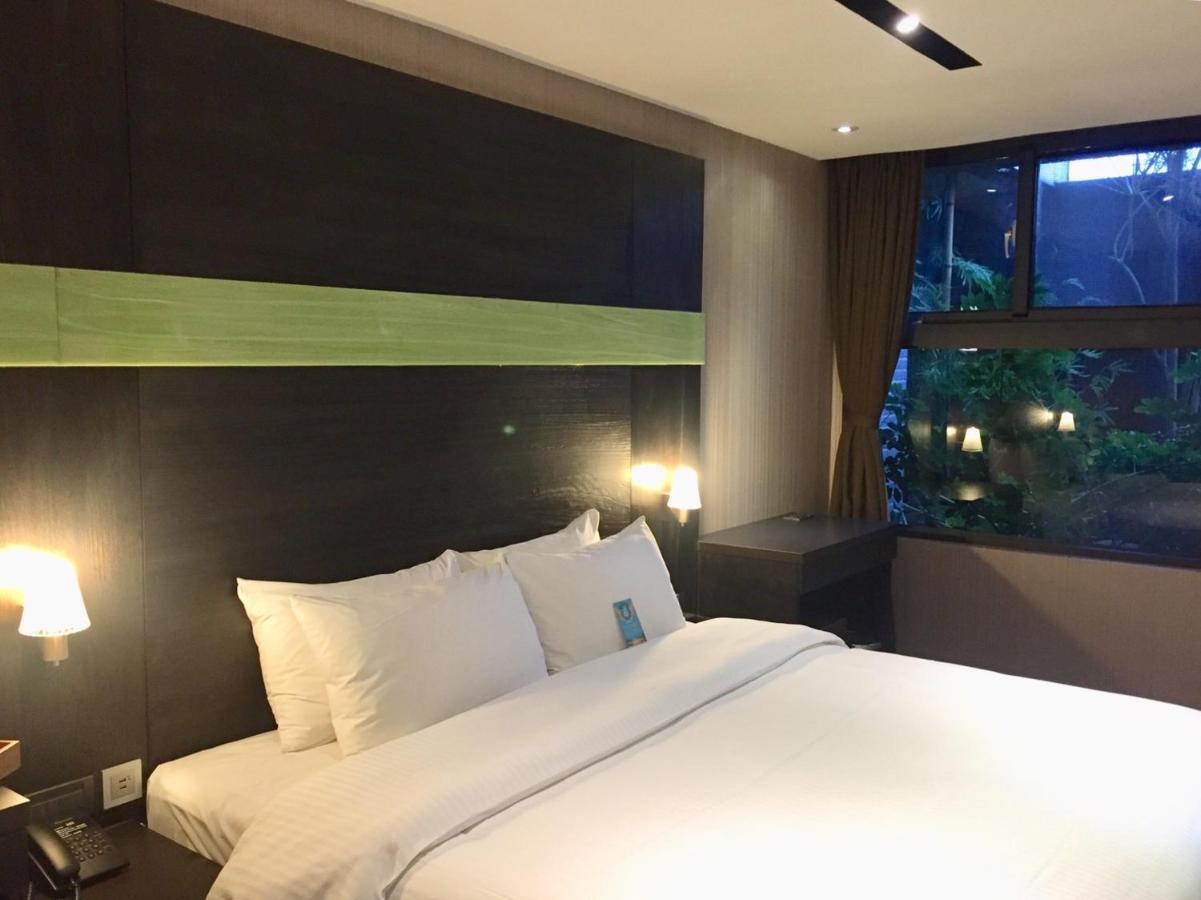 Fengjia Hotel Bell Đài Trung Ngoại thất bức ảnh