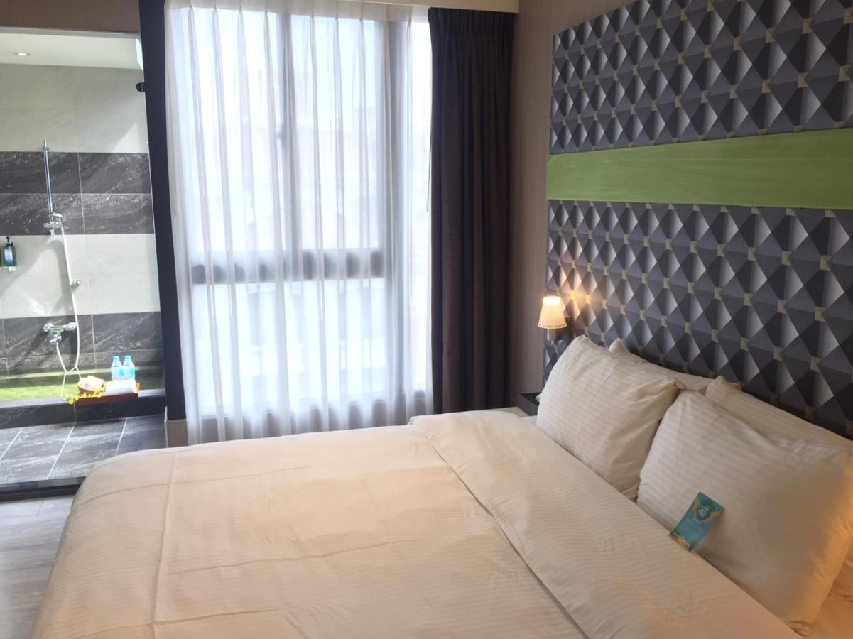 Fengjia Hotel Bell Đài Trung Ngoại thất bức ảnh