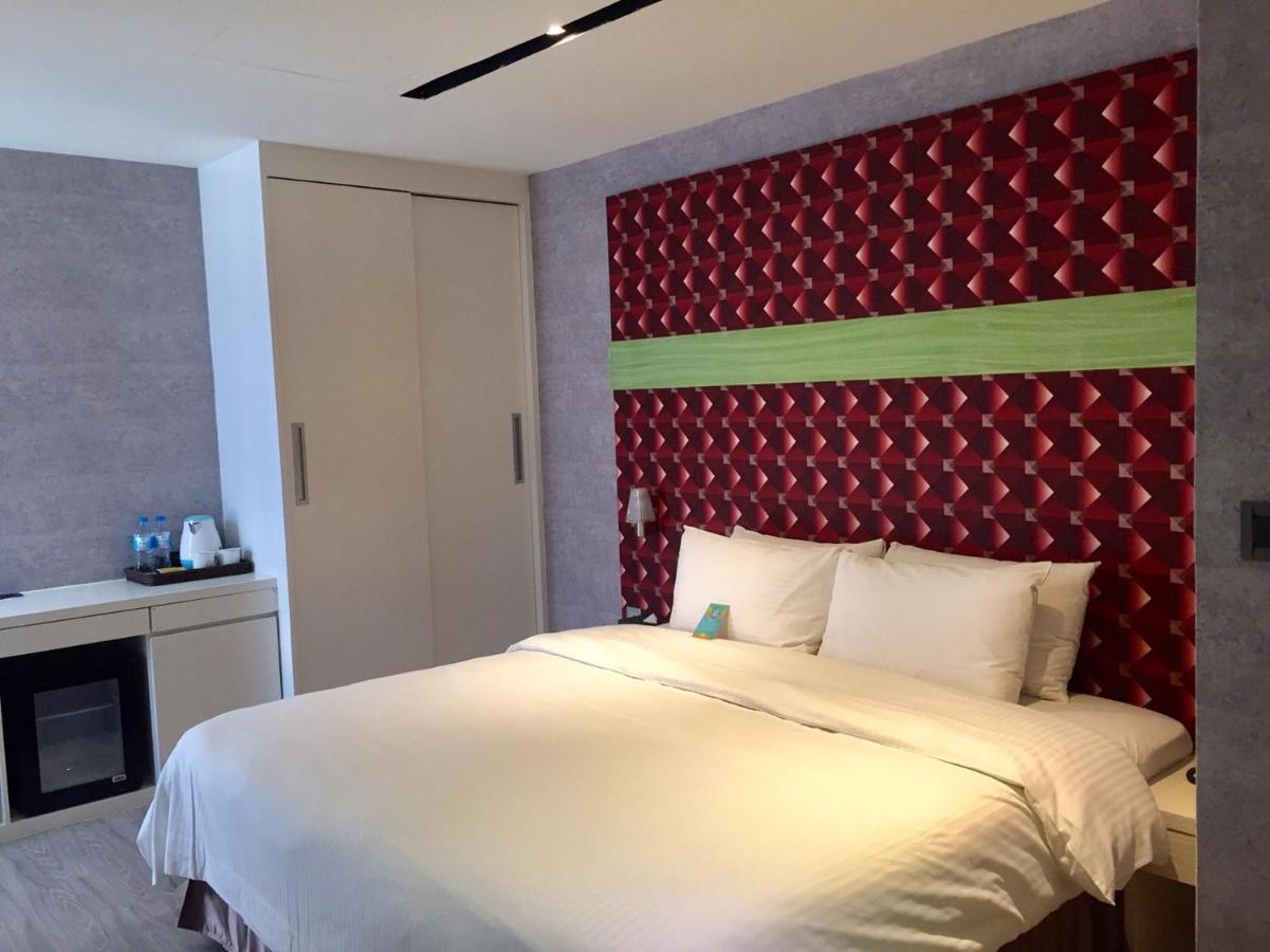 Fengjia Hotel Bell Đài Trung Ngoại thất bức ảnh