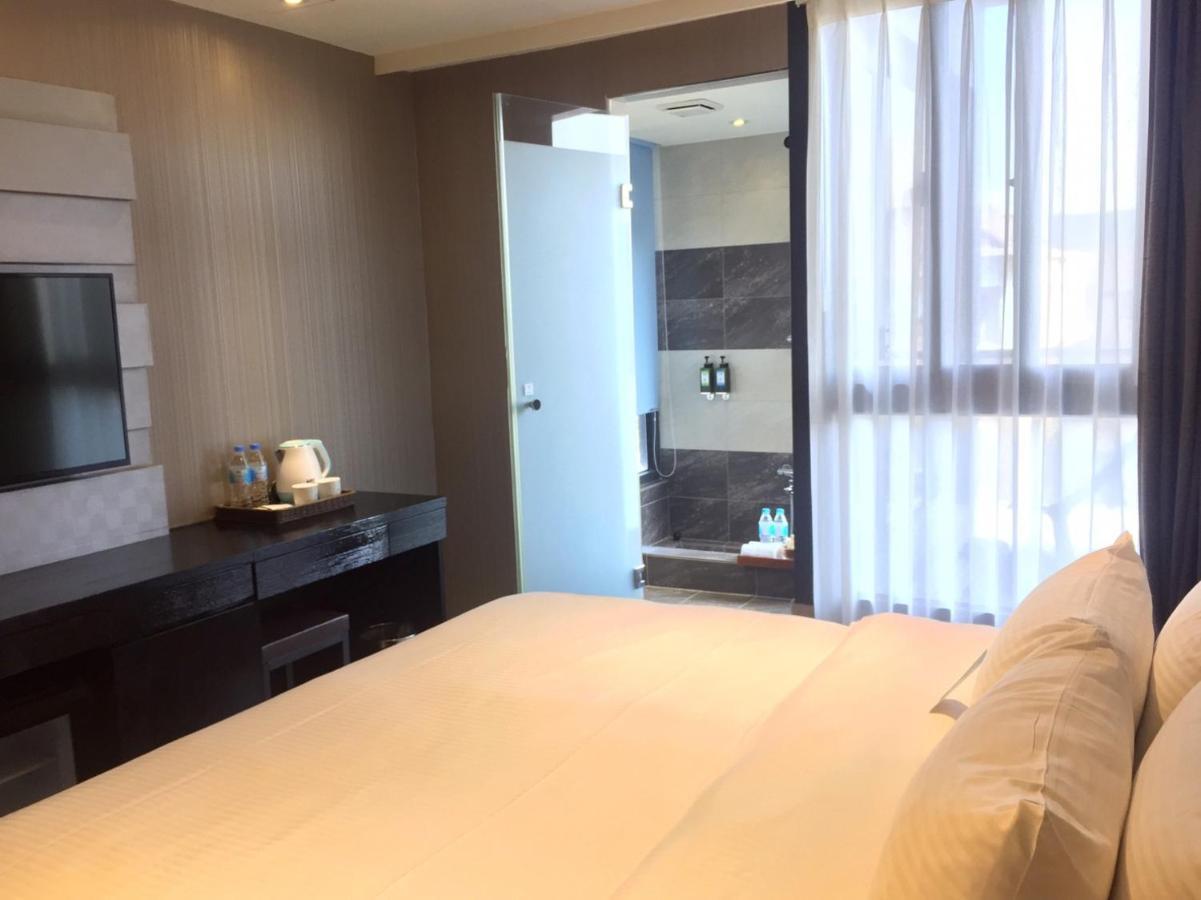 Fengjia Hotel Bell Đài Trung Ngoại thất bức ảnh
